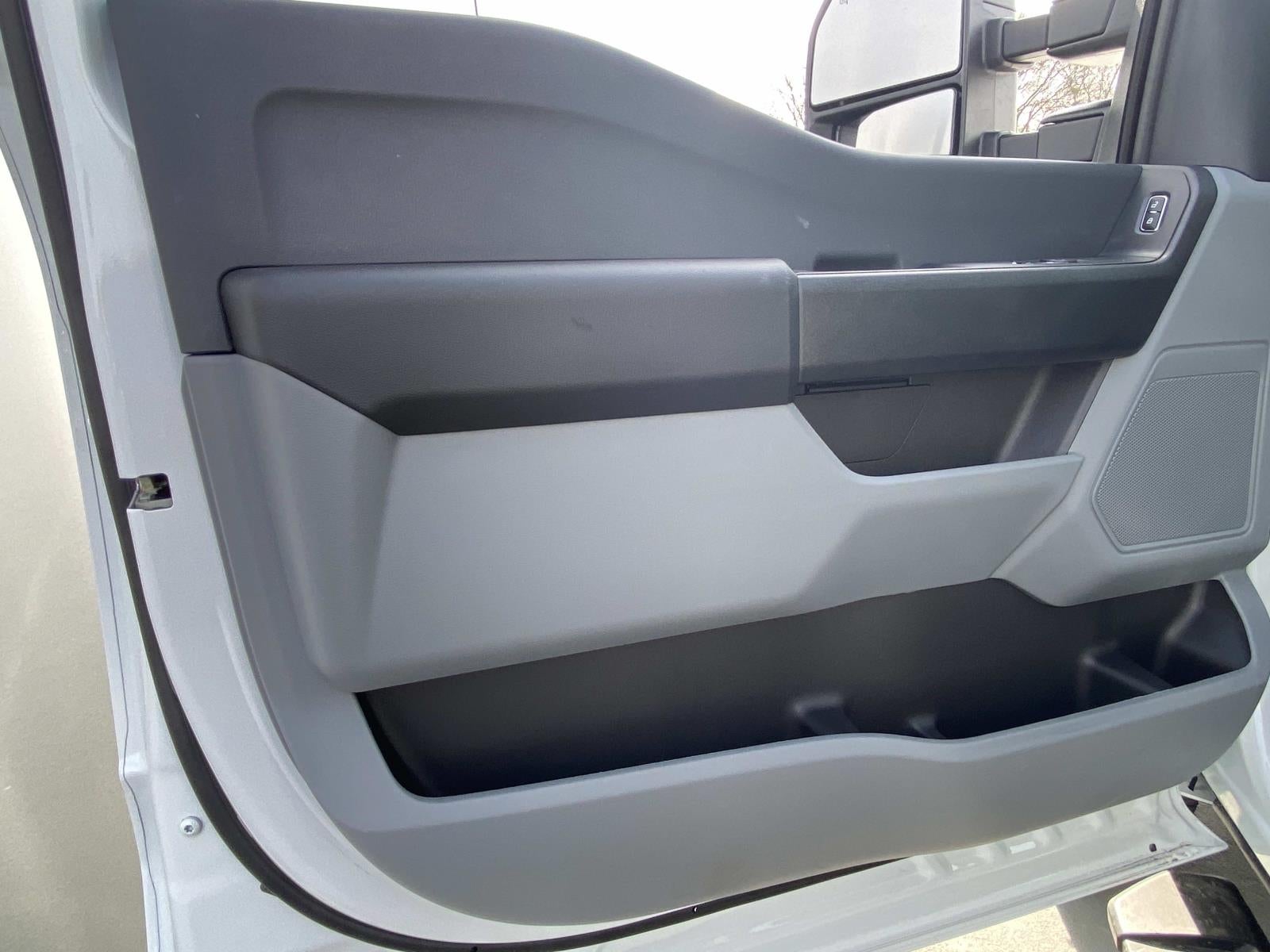 2025 Ford Super Duty F-350 DRW XL