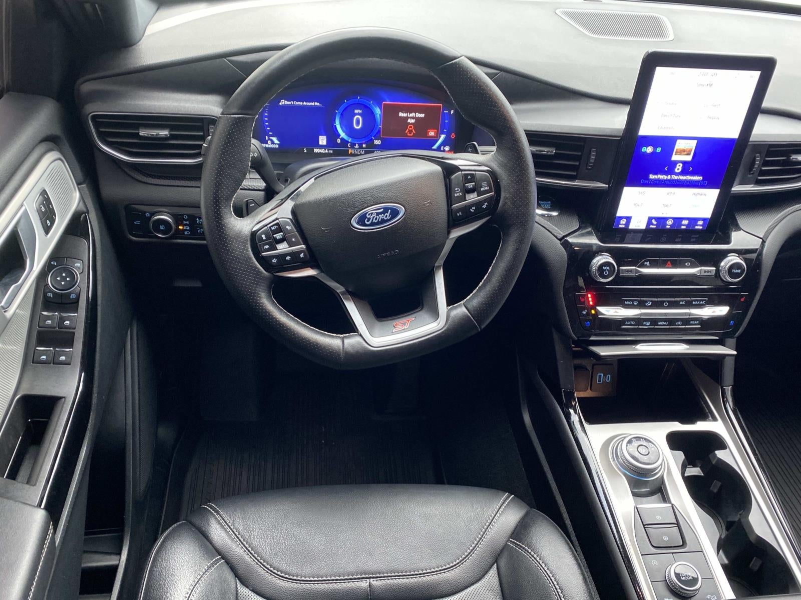 2023 Ford Explorer ST 4WD