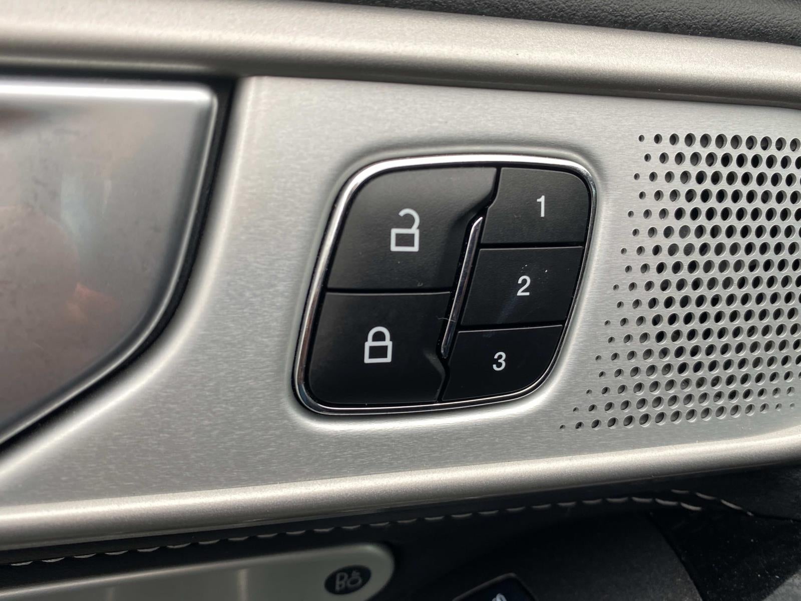 2023 Ford Explorer ST 4WD