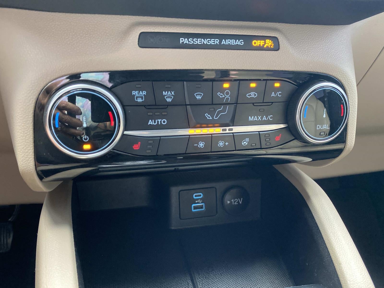 2022 Ford Escape SEL FWD