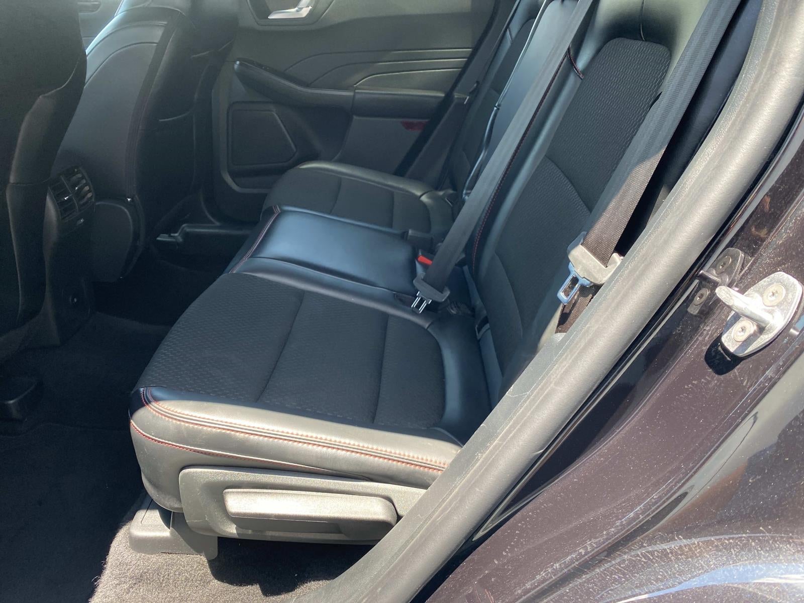 2025 Ford Escape ST-Line FWD