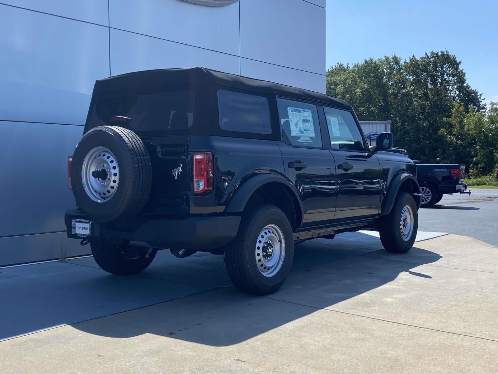 2025 Ford Bronco Base