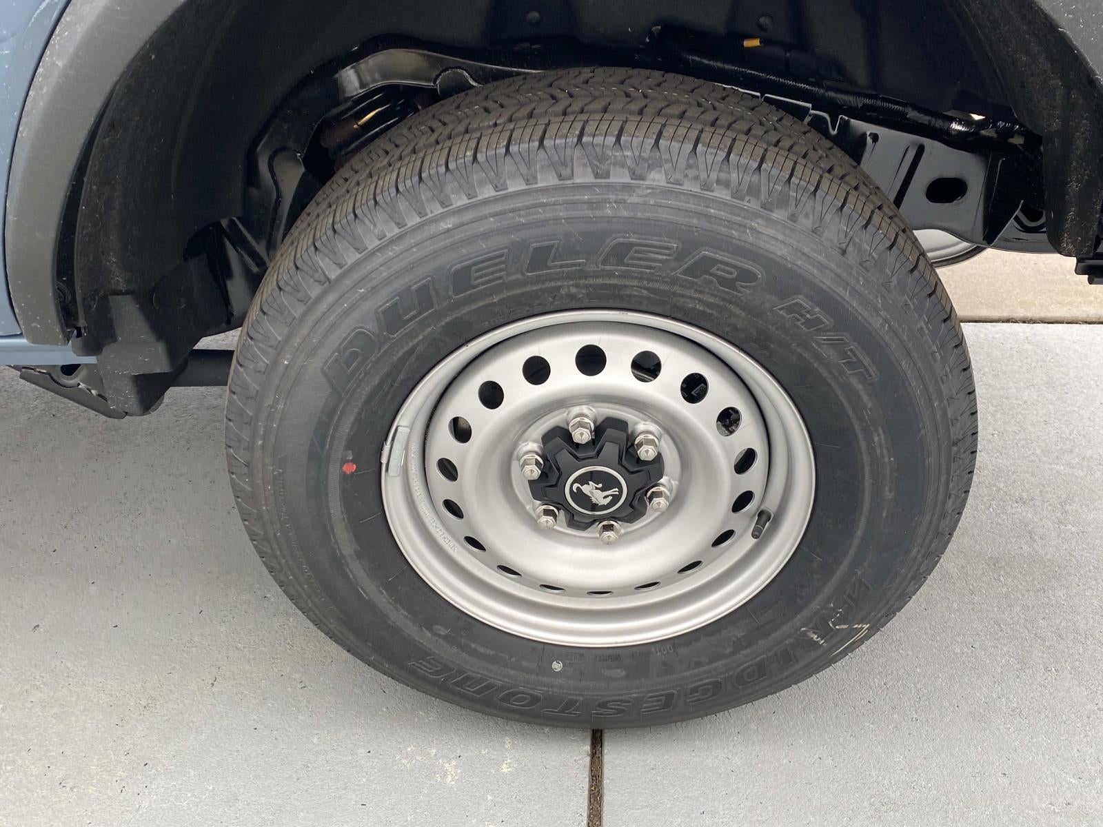 2025 Ford Bronco Base