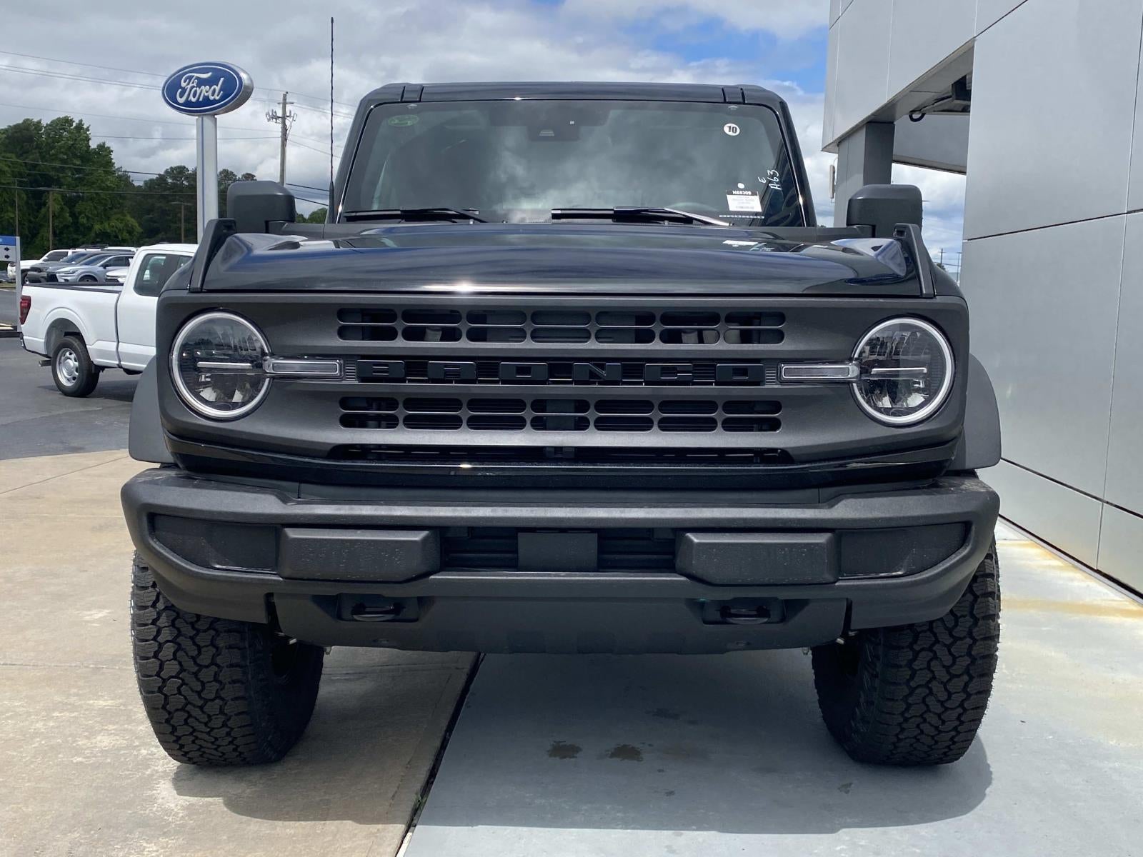 2026 Ford Bronco Big Bend Matte Black Pkg