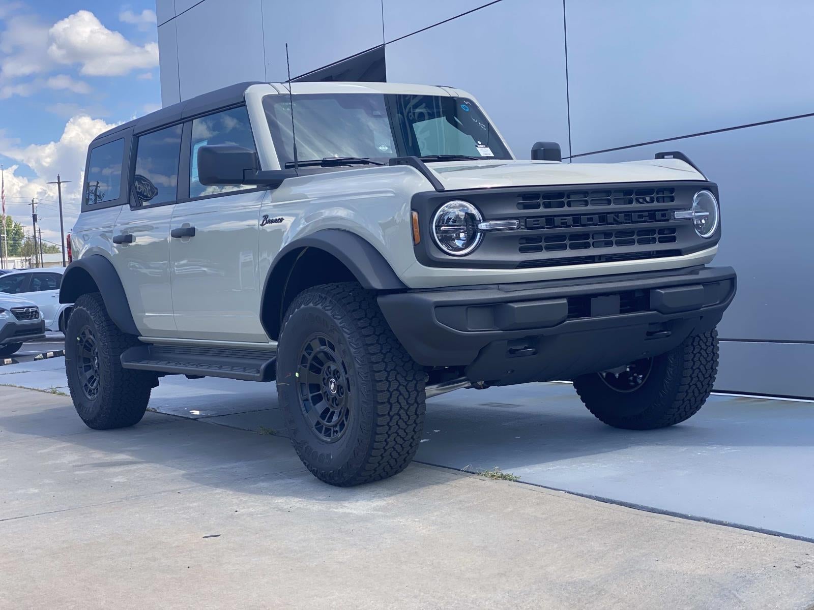 2026 Ford Bronco Big Bend photo 2