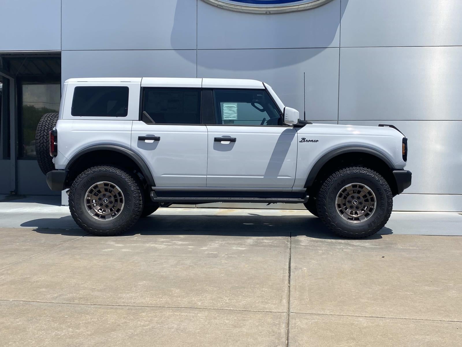 2026 Ford Bronco Outer Banks 4 Door 4x4