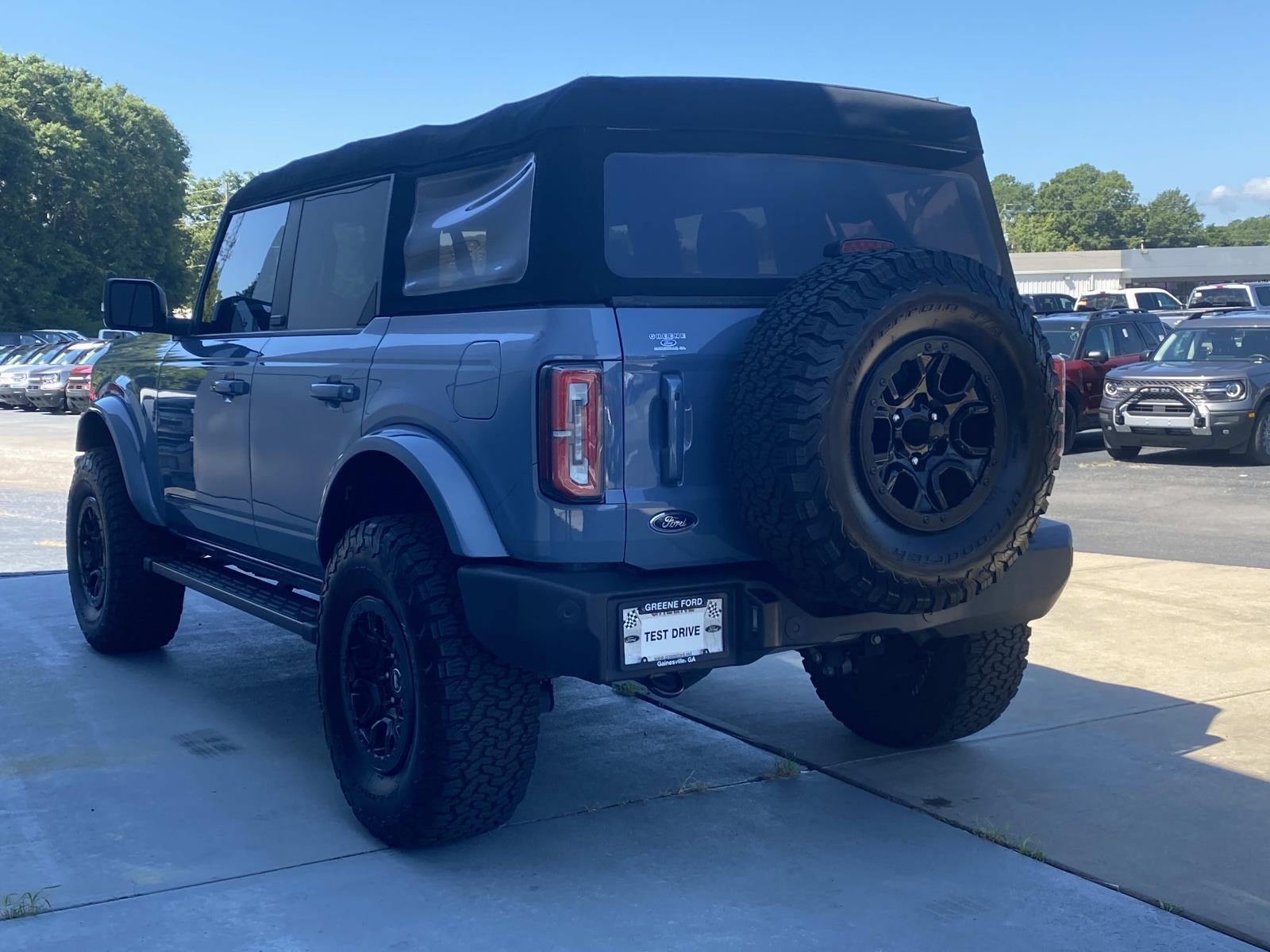 2023 Ford Bronco Base 4 Door 4x4