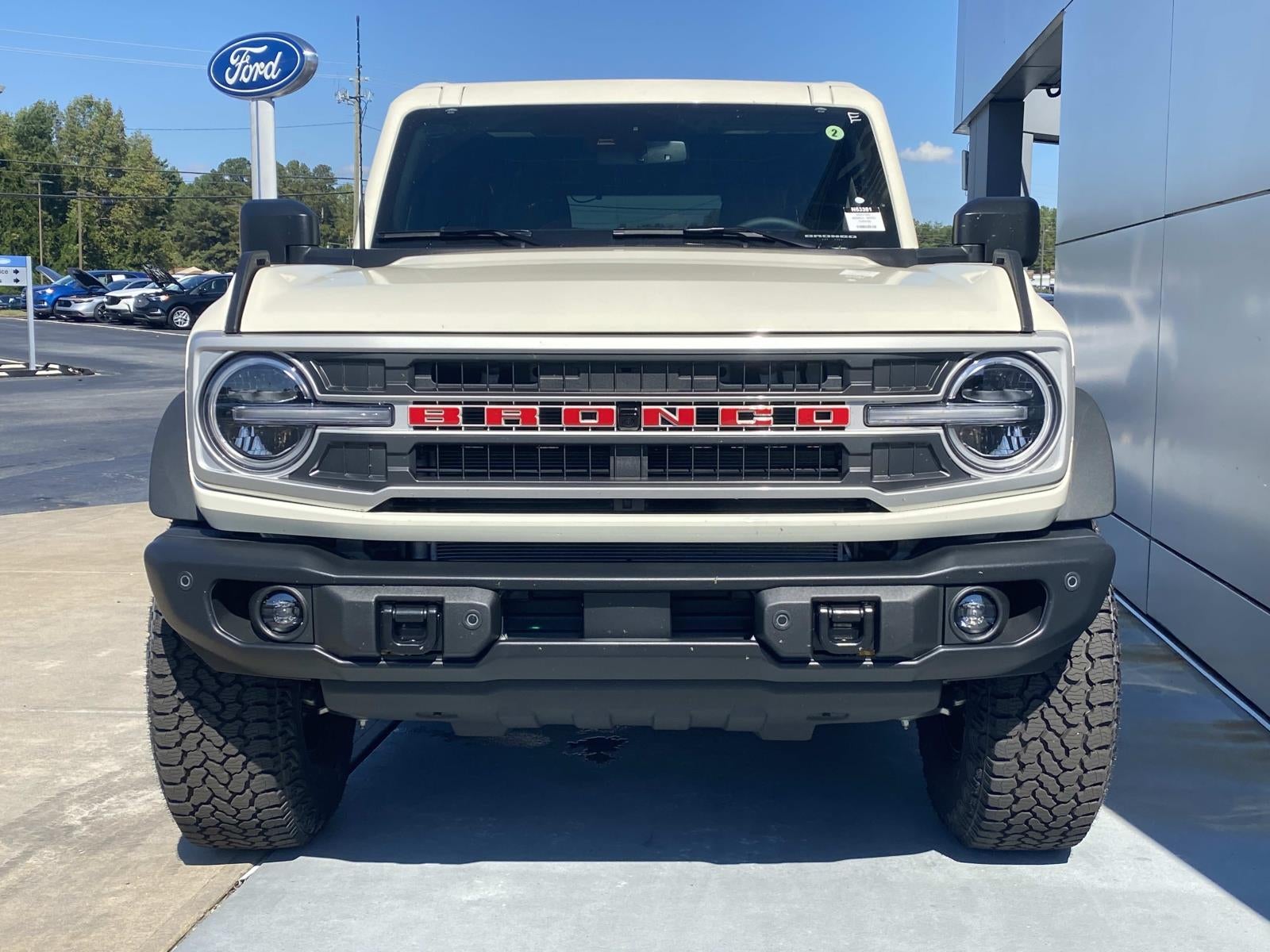 2026 Ford Bronco Outer Banks