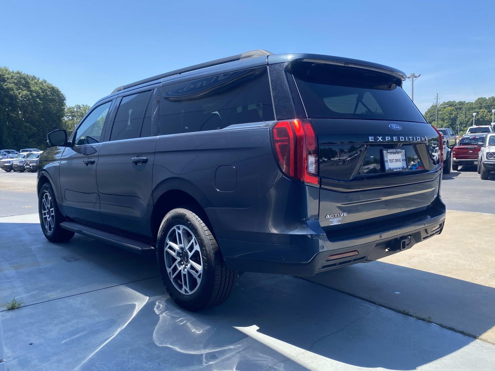 2025 Ford Expedition Max Active 4x2