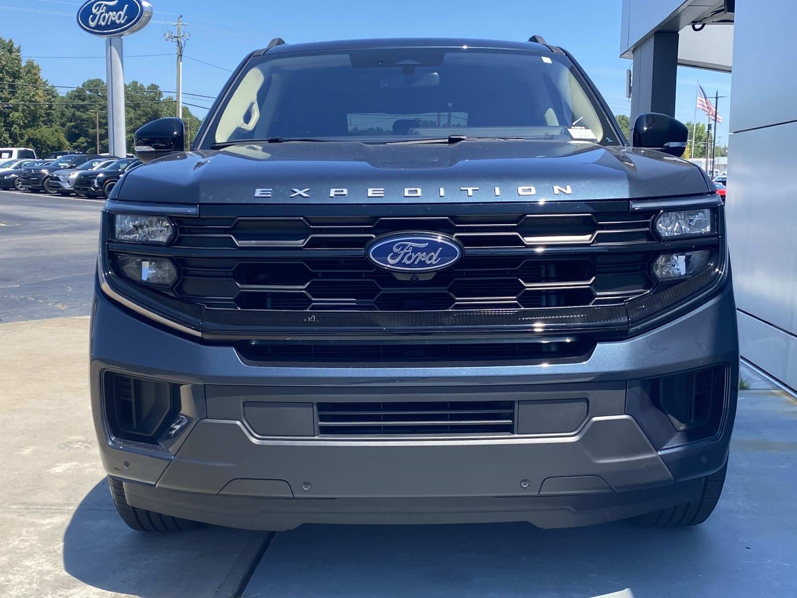 2025 Ford Expedition Max Active 4x2