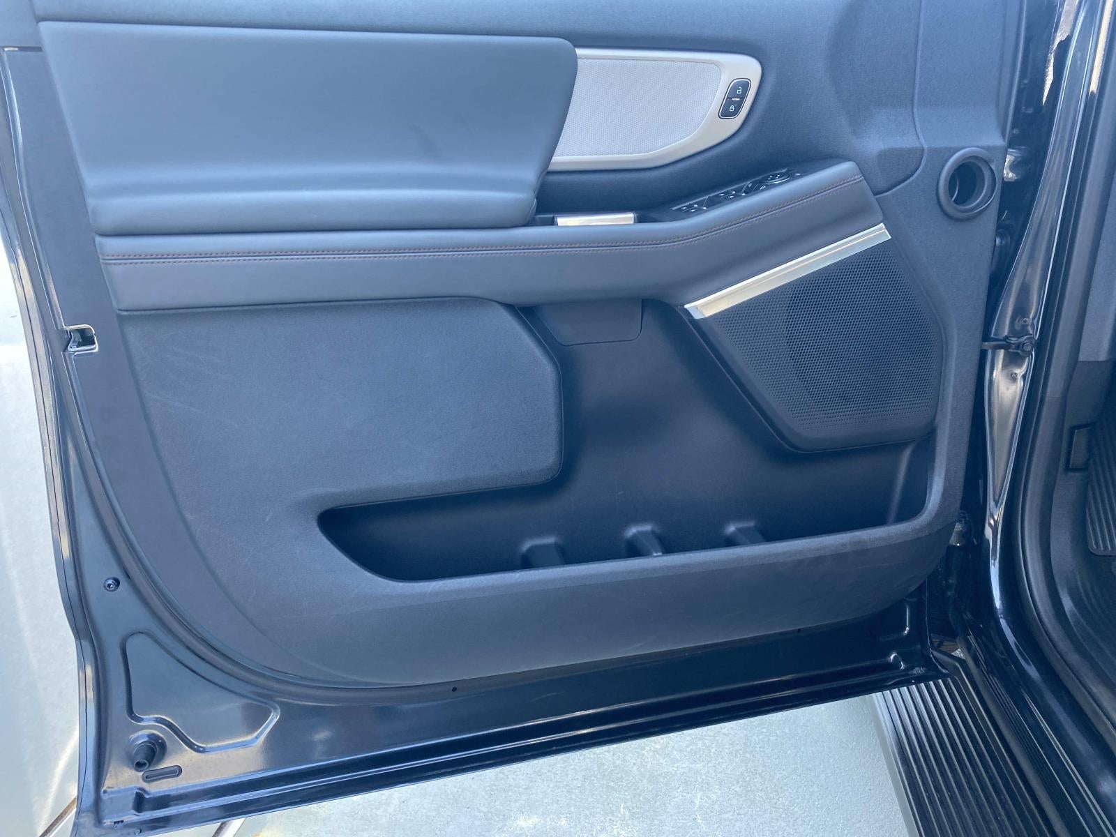 2025 Ford Expedition Max Active 4x2