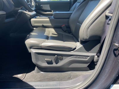2025 Ford Expedition Max Active 4x2