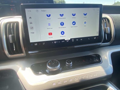 2025 Ford Expedition Max Active 4x2