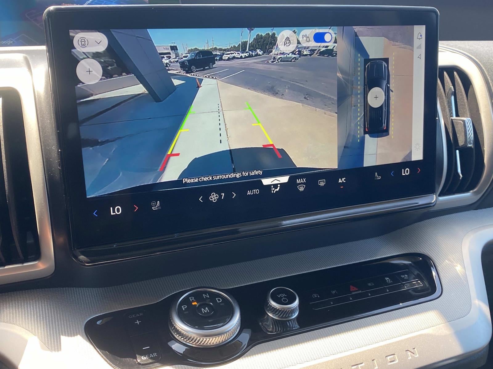 2025 Ford Expedition Max Active 4x2