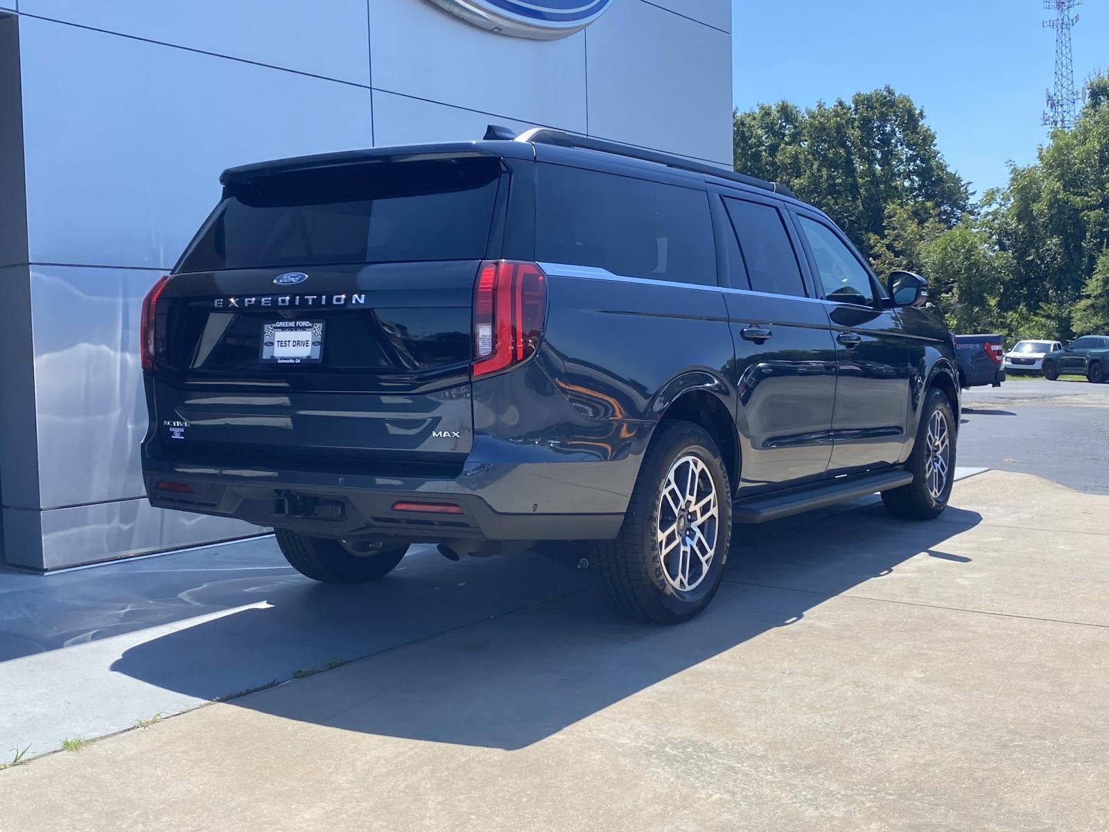 2025 Ford Expedition Max Active 4x2