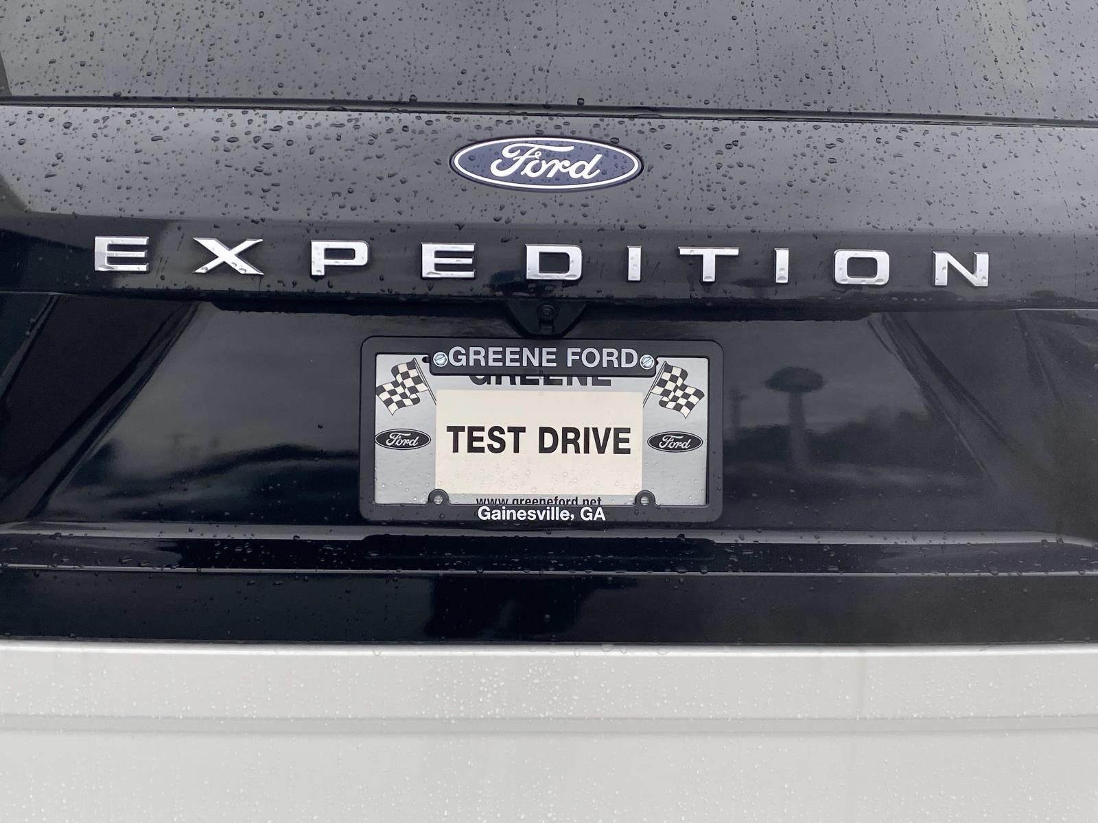 2025 Ford Expedition Active 4x2