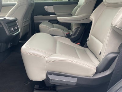 2025 Ford Expedition Active 4x2