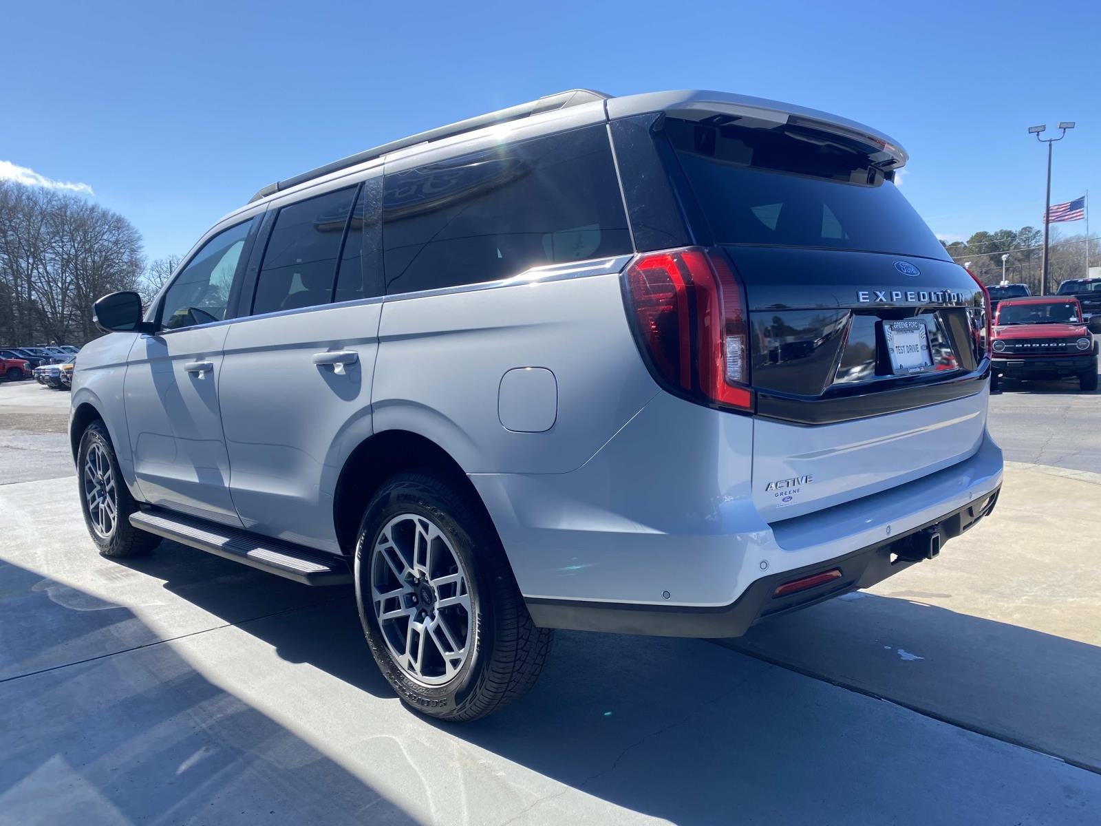 2025 Ford Expedition Active 4x4