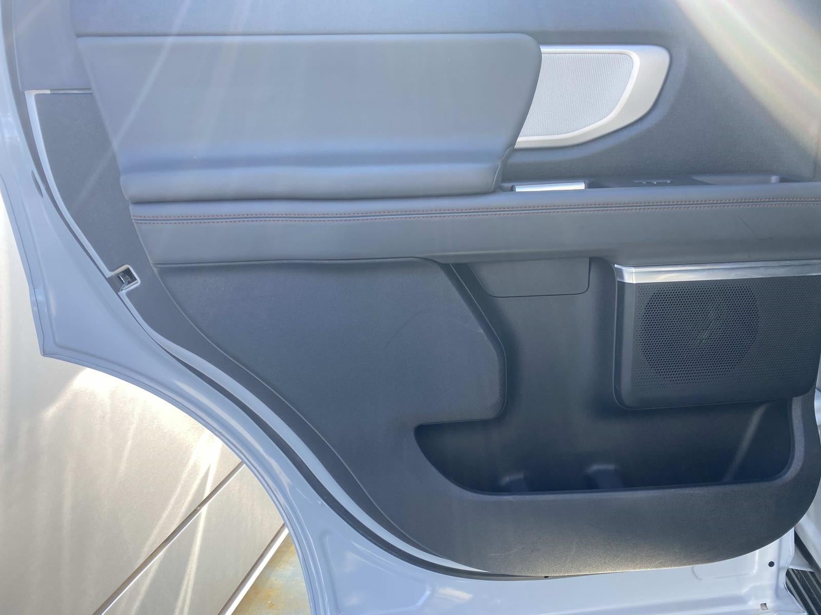 2025 Ford Expedition Active 4x4