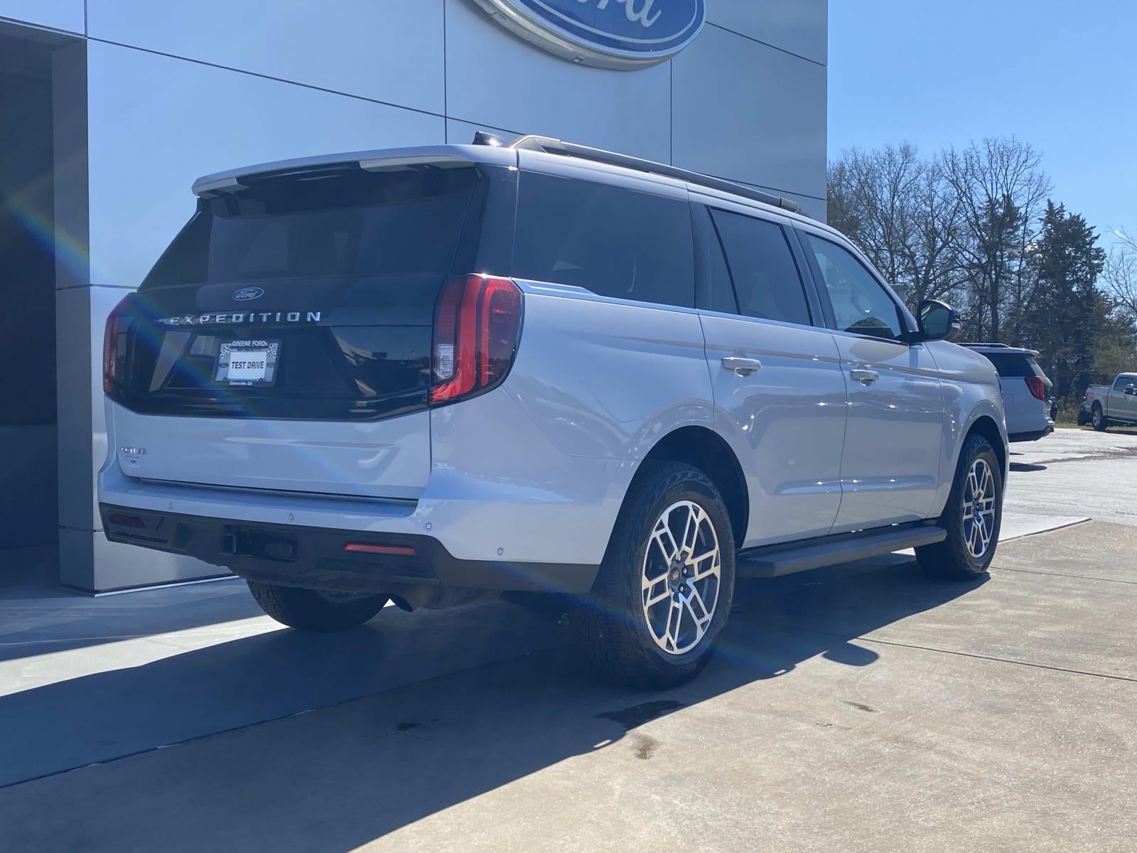 2025 Ford Expedition Active 4x4