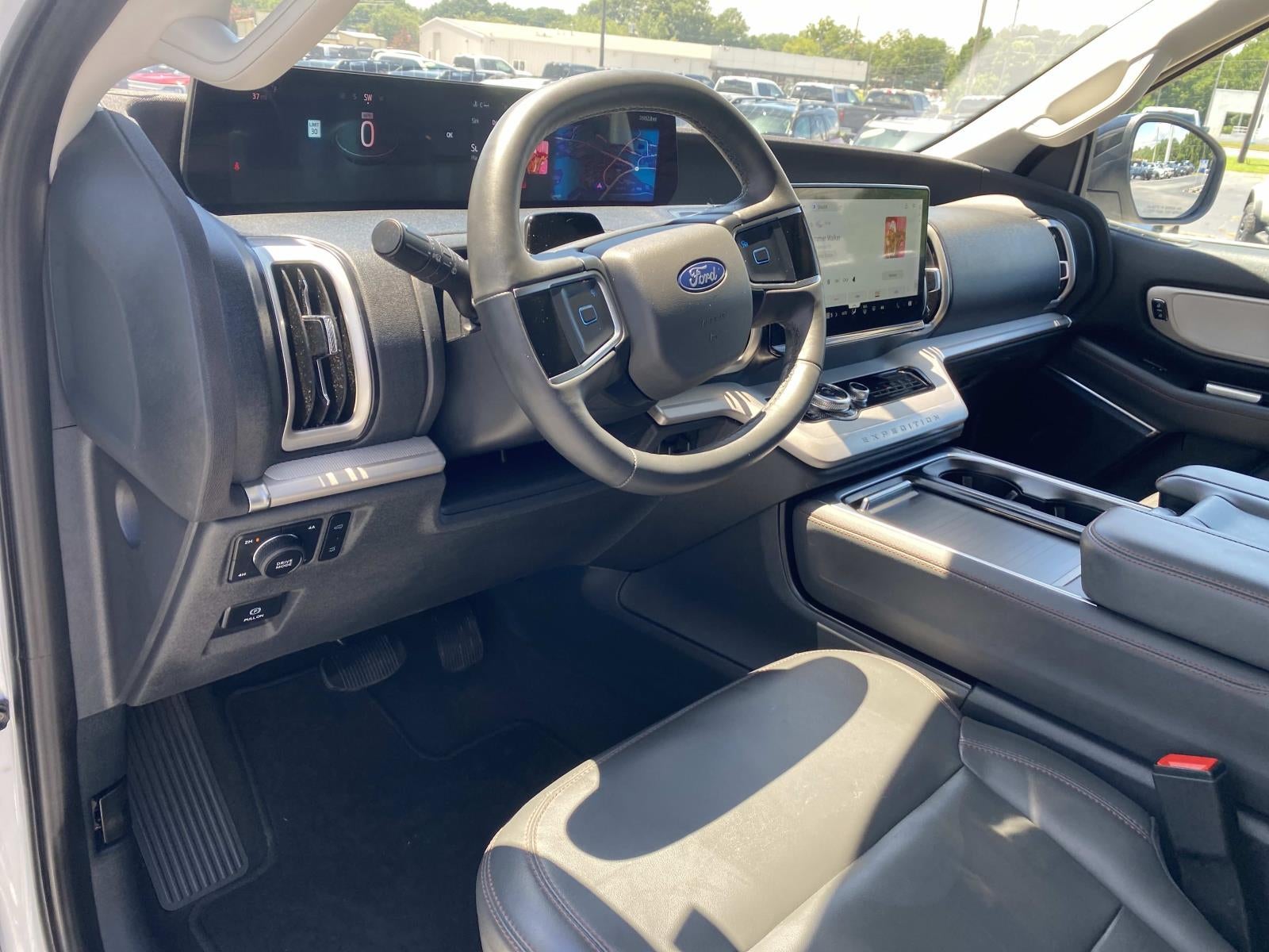 2025 Ford Expedition Active 4x4