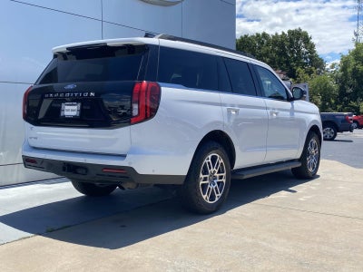 2025 Ford Expedition Active 4x4