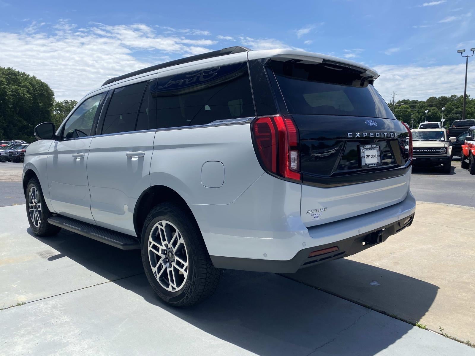 2025 Ford Expedition Active 4x4