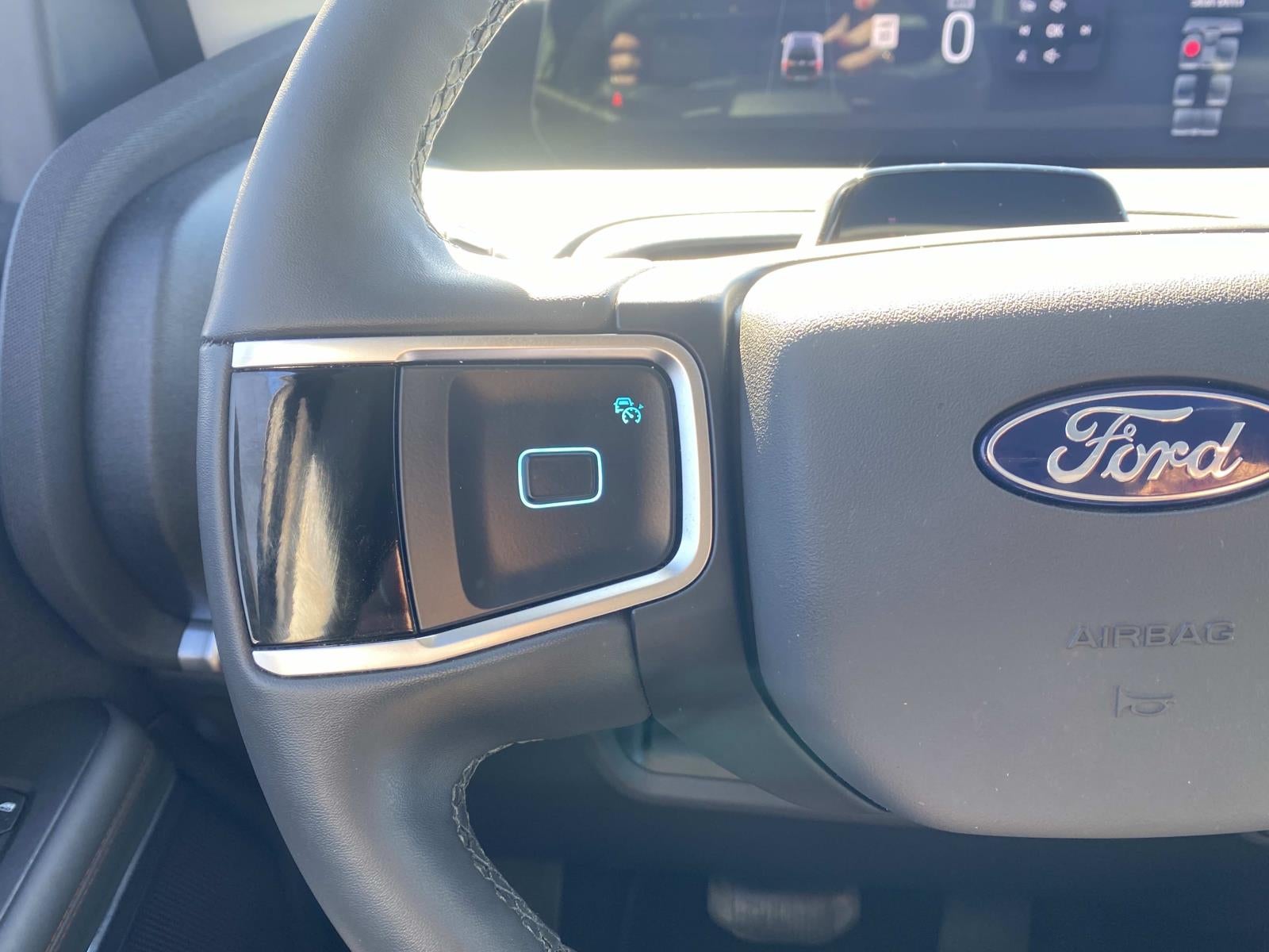 2025 Ford Expedition Active 4x4