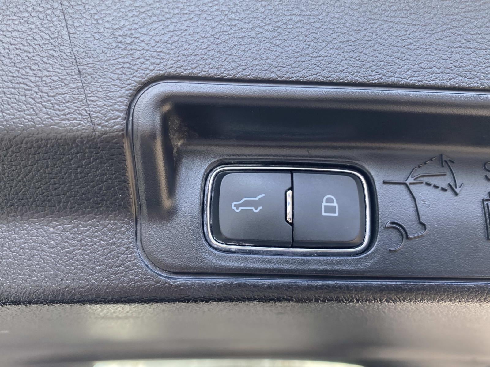 2022 Ford Explorer XLT RWD