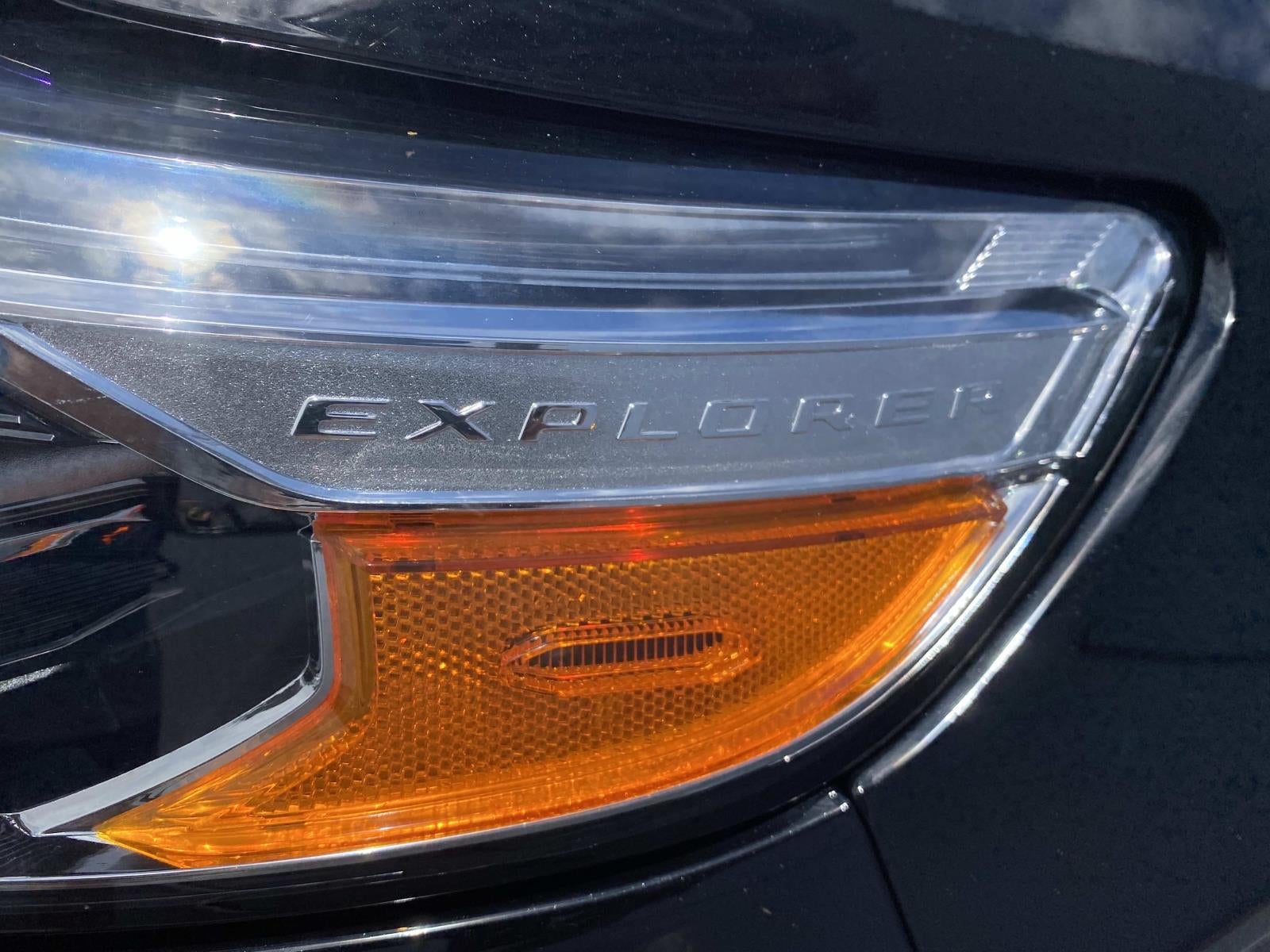 2023 Ford Explorer XLT 4WD