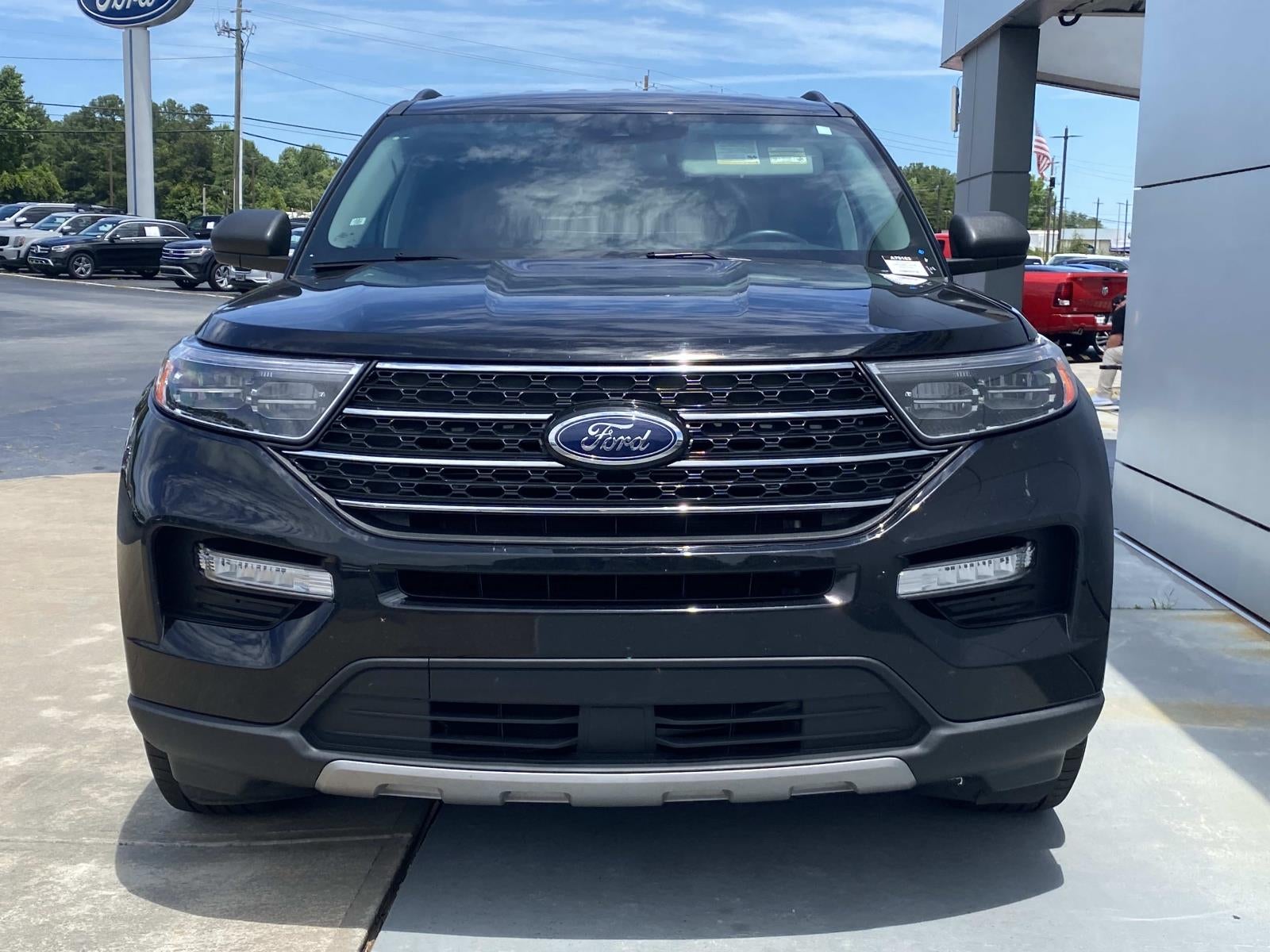 2023 Ford Explorer XLT 4WD