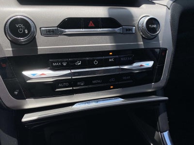 2023 Ford Explorer XLT 4WD
