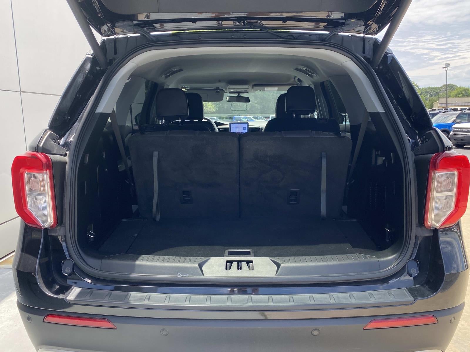 2023 Ford Explorer XLT 4WD