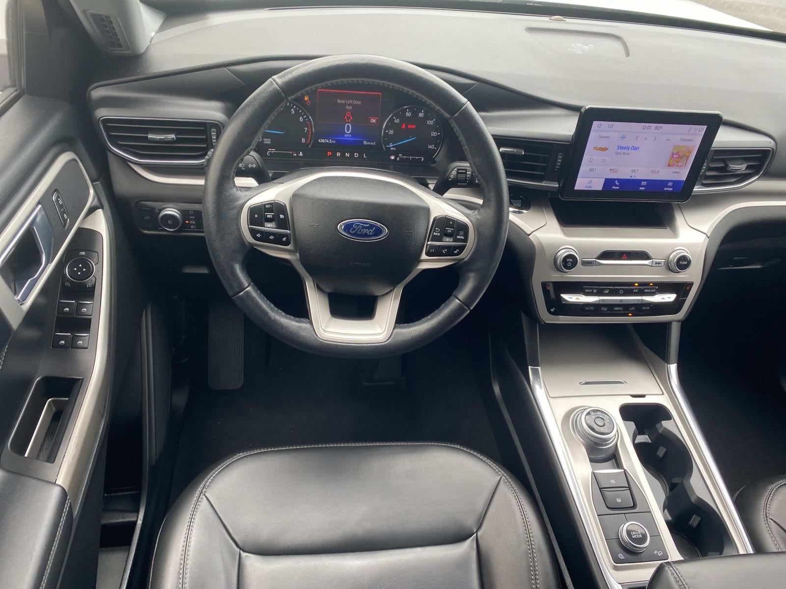 2022 Ford Explorer XLT 4WD