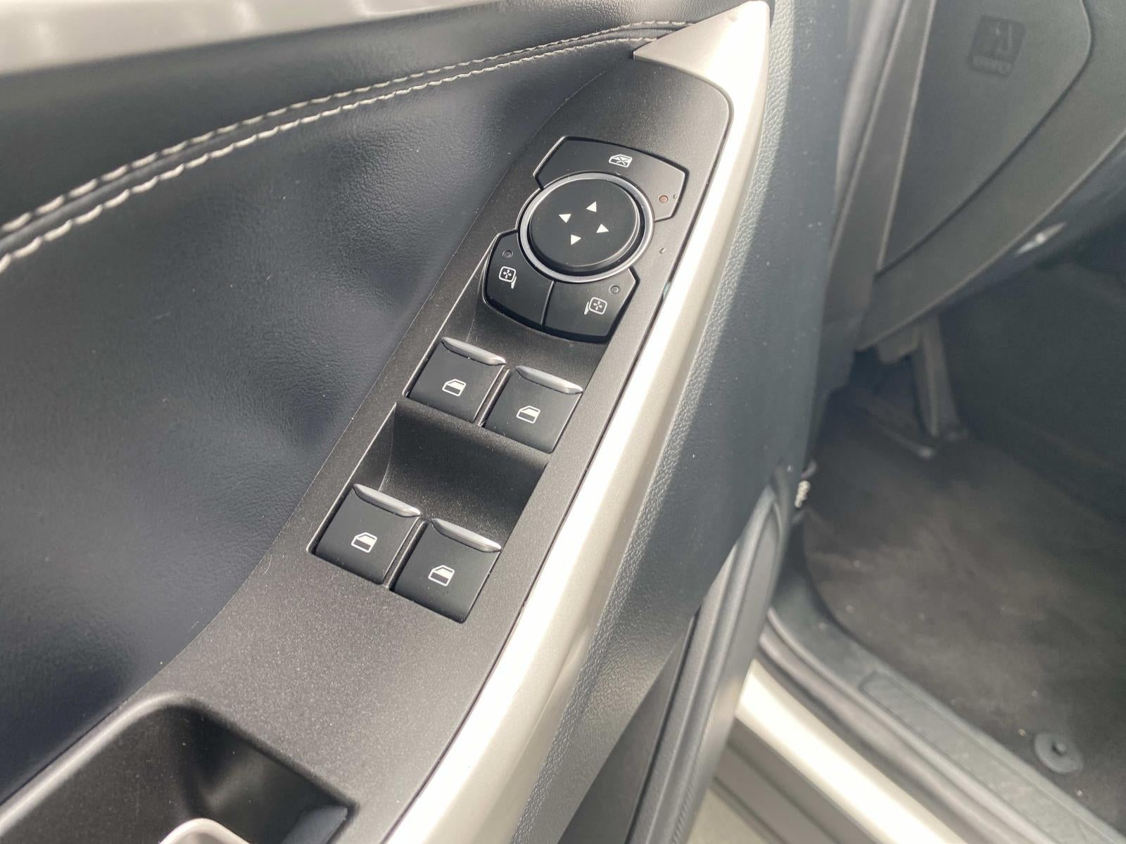 2022 Ford Explorer XLT 4WD