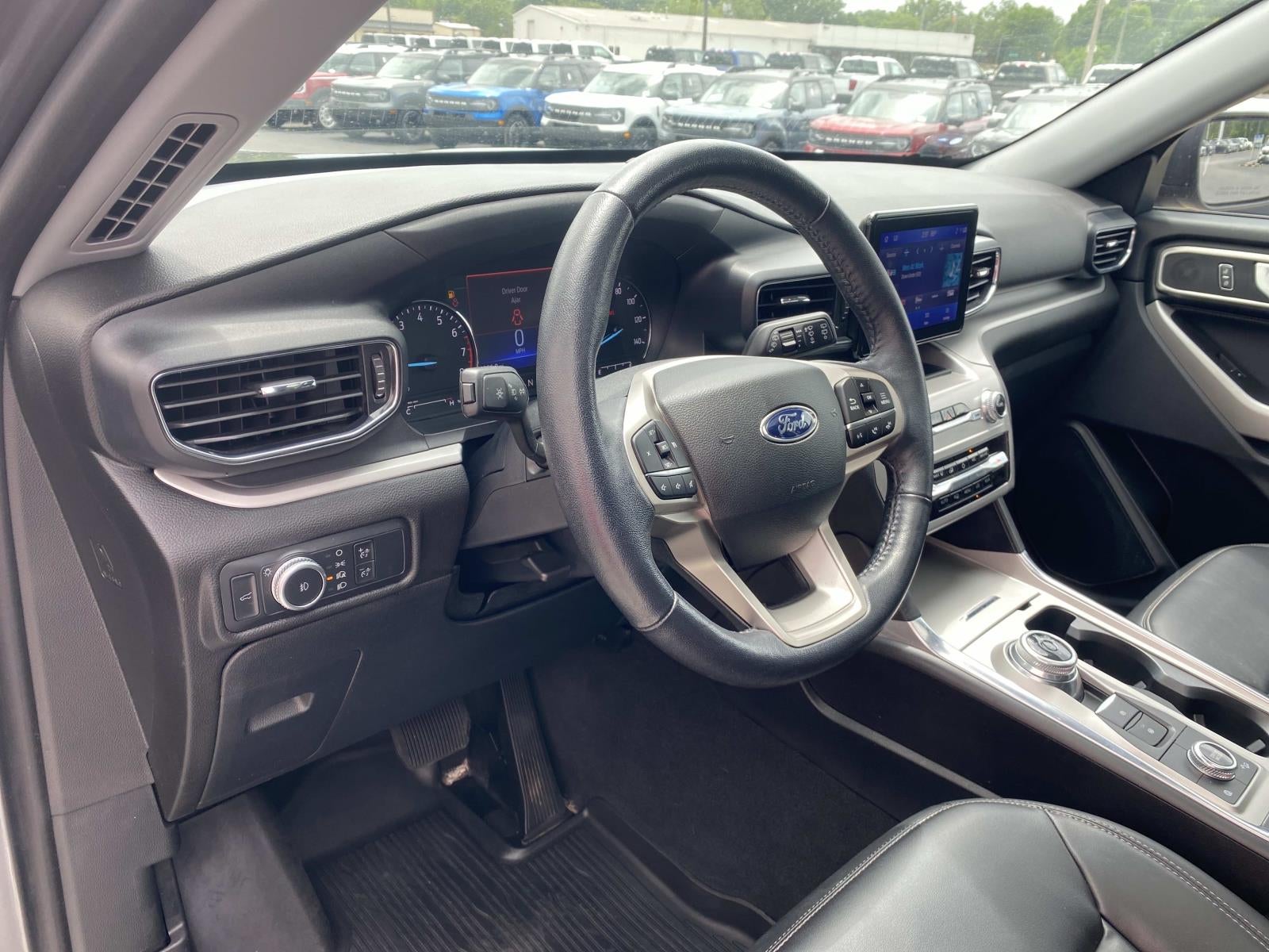 2022 Ford Explorer XLT 4WD