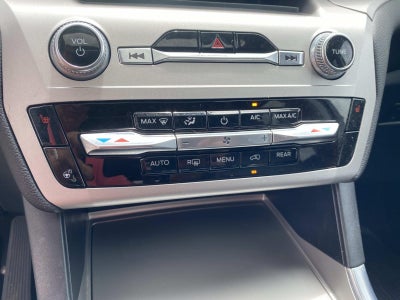 2022 Ford Explorer XLT 4WD