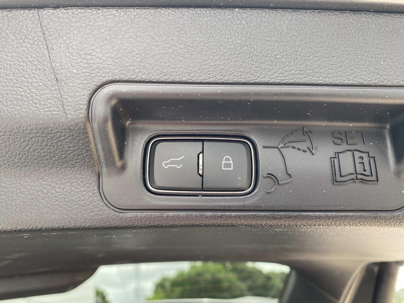 2022 Ford Explorer XLT 4WD