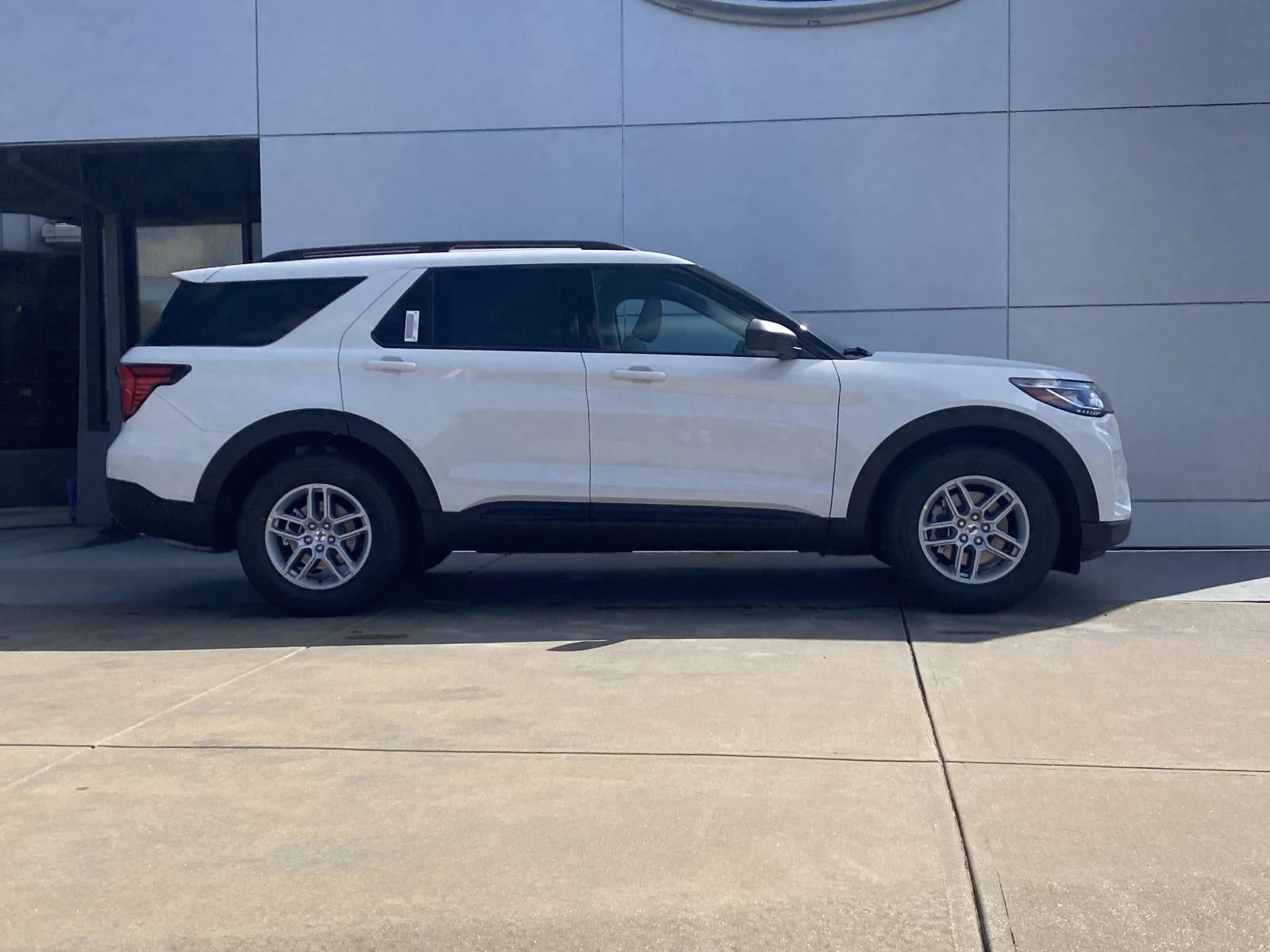 2026 Ford Explorer Active w/100A Pkg RWD