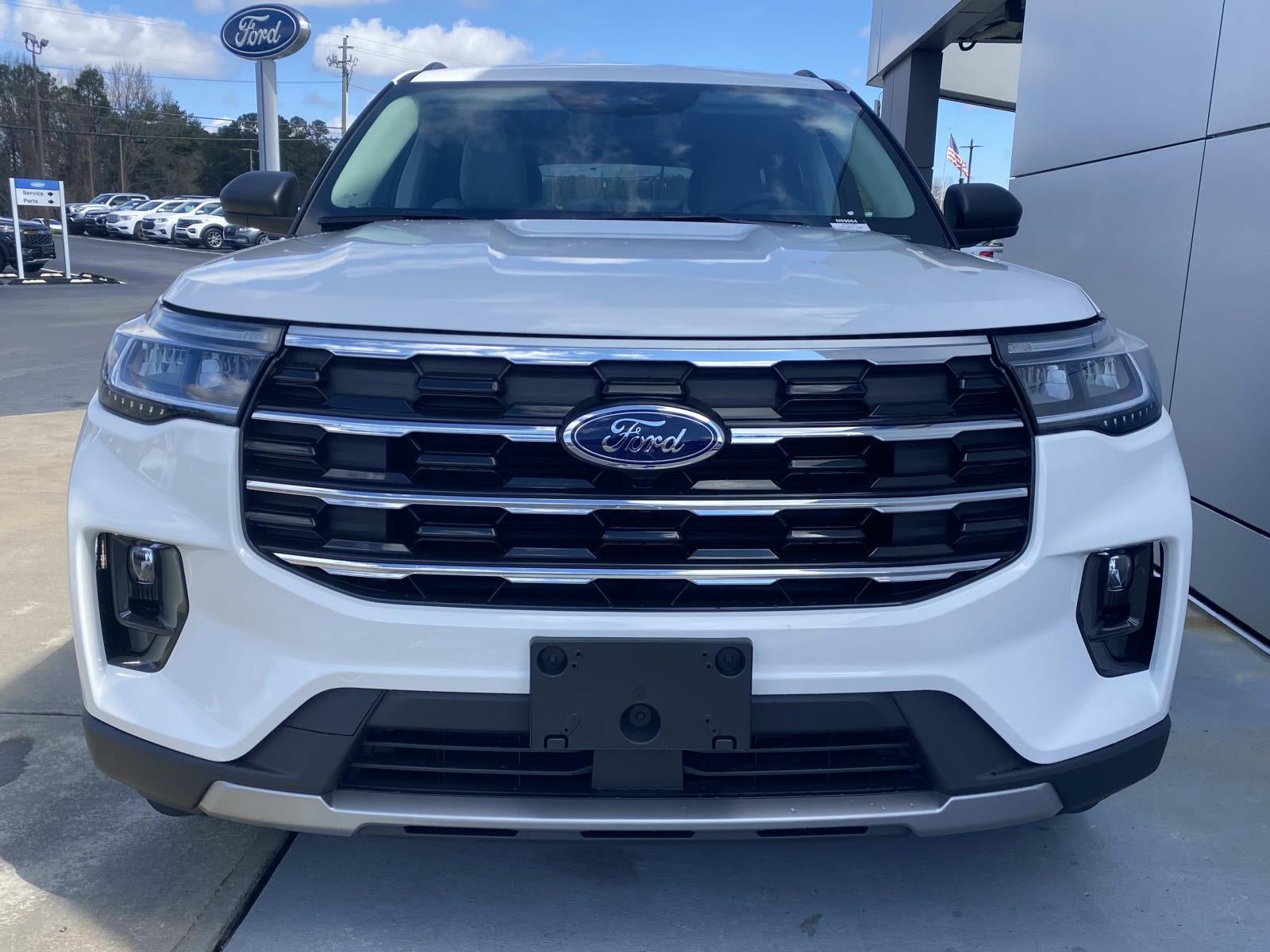 2026 Ford Explorer Active w/100A Pkg RWD