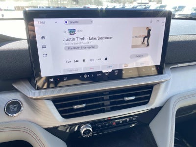 2026 Ford Explorer Active w/100A Pkg RWD