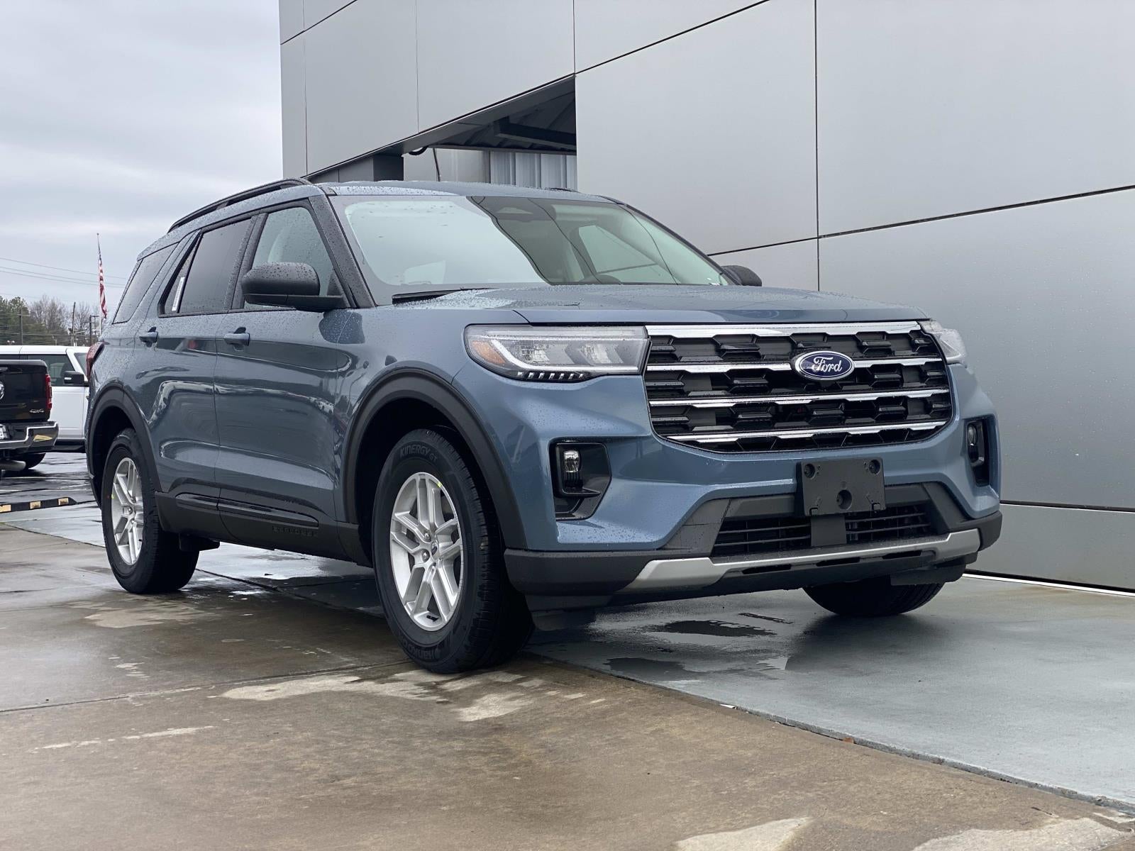 2026 Ford Explorer Active w/100A Pkg RWD