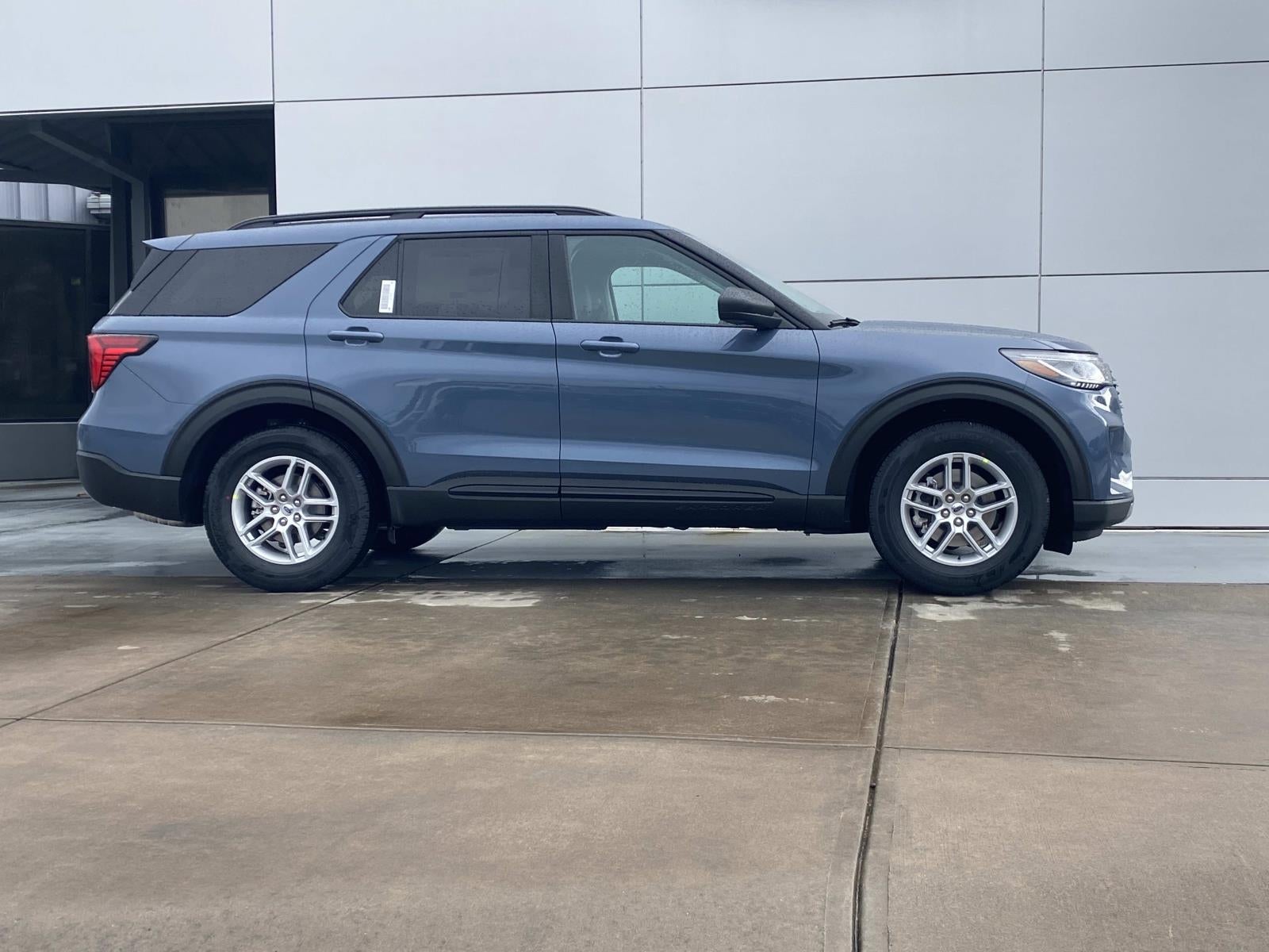 2026 Ford Explorer Active w/100A Pkg RWD