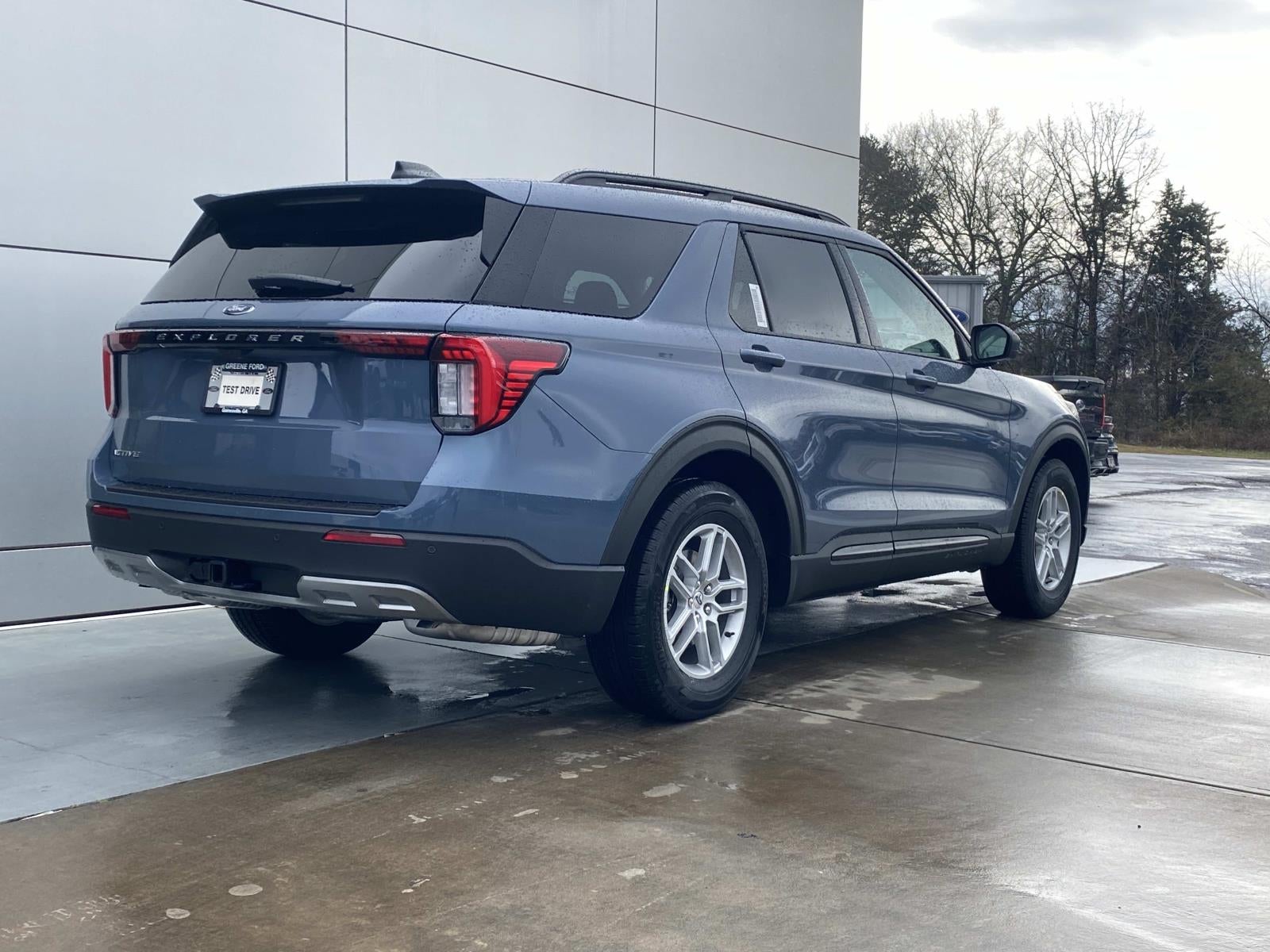 2026 Ford Explorer Active w/100A Pkg RWD