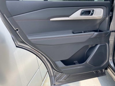 2026 Ford Explorer Active w/100A Pkg RWD