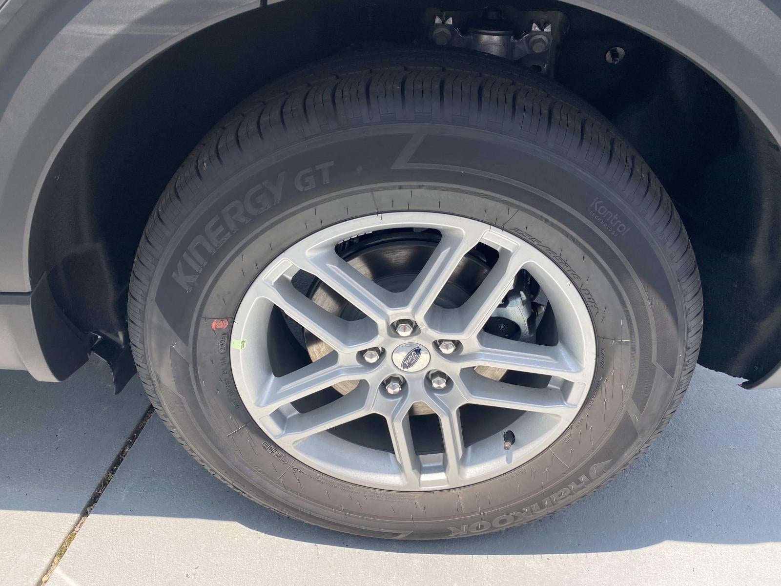 2026 Ford Explorer Active w/100A Pkg RWD