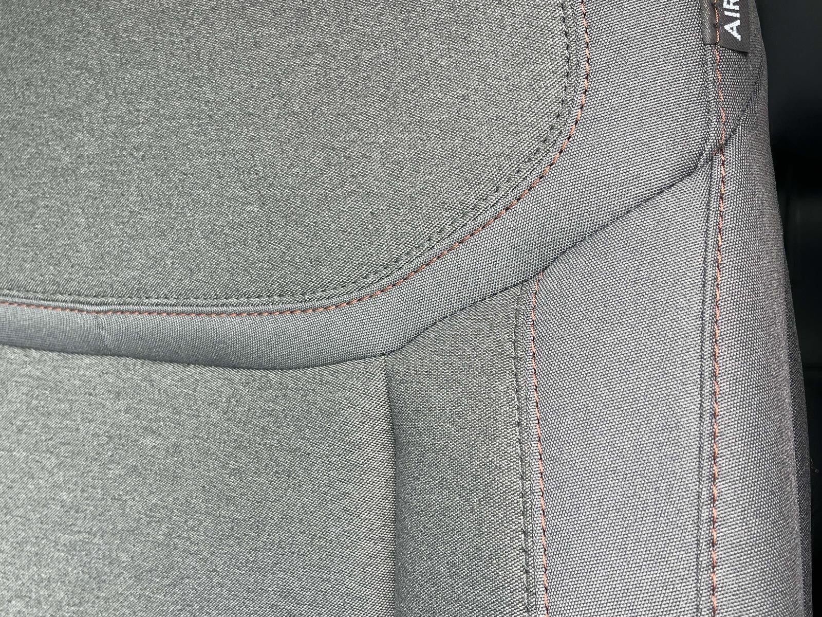 2026 Ford Explorer Active w/100A Pkg RWD