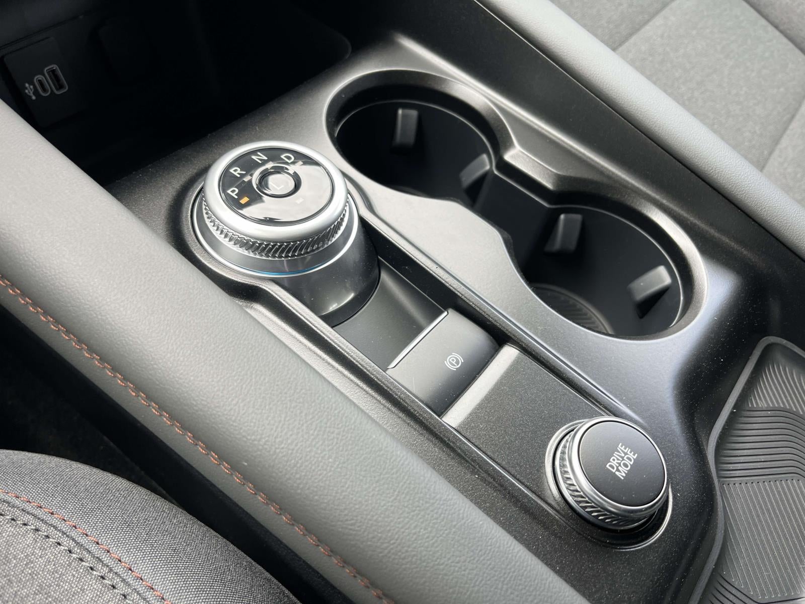 2026 Ford Explorer Active w/100A Pkg RWD