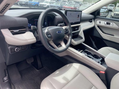2025 Ford Explorer Active 4WD