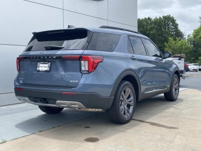2025 Ford Explorer Active 4WD